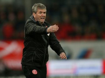 Friedhelm Funkel kritisiert seine Entlassung