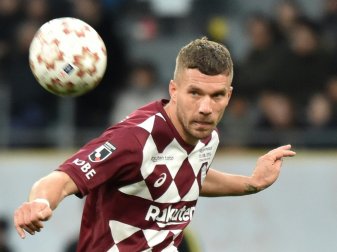 Podolski mit zwei Vorlagen gegen Fenerbahce Istanbul Podolski mit zwei Vorlagen gegen Fenerbahce Istanbul