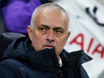 Mourinho und Tottenham verlieren gegen Wolverhampton 2:3 Mourinho und Tottenham verlieren gegen Wolverhampton 2:3