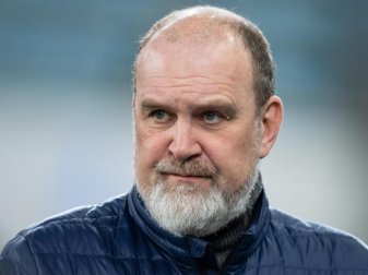 Musste auch schon Beleidigungen über sich ergehen lassen: Wolfsburg-Geschäftsführer Jörg Schmadtke. Foto: Swen Pförtner/dpa Musste auch schon Beleidigungen über sich ergehen lassen: Wolfsburg-Geschäftsführer Jörg Schmadtke. Foto: Swen Pförtner/dpa
