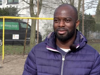 Hans Sarpei glaubt an Schalker Sieg im Pokal