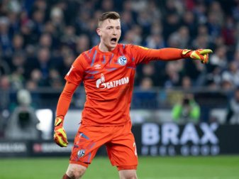 Rückt für Stammkeeper Nübel ins Schalker Tor: Keeper Markus Schubert gestikuliert. Foto: Bernd Thissen/dpa Rückt für Stammkeeper Nübel ins Schalker Tor: Keeper Markus Schubert gestikuliert. Foto: Bernd Thissen/dpa