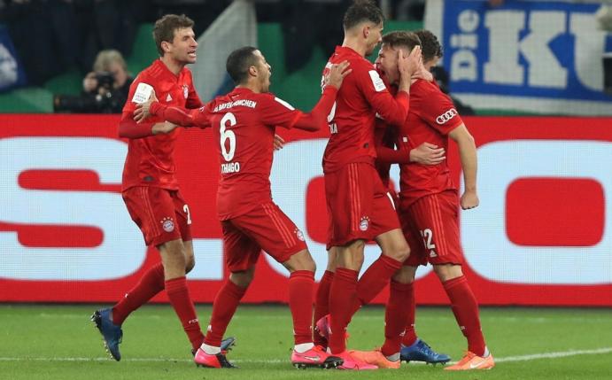 Bayern Im Pokal-Halbfinale - Schalke-Fans Kritisieren "dementen" DFB ...