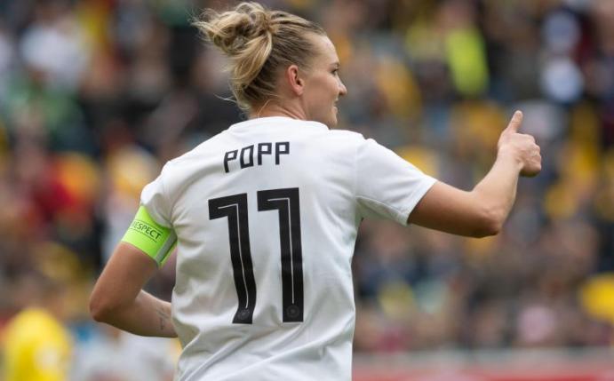 Alexandra Popp trifft mit der Frauen-Nationalmanschaft zum Auftakt des Algarve-Cups auf Schweden. Foto: Bernd Thissen/dpa