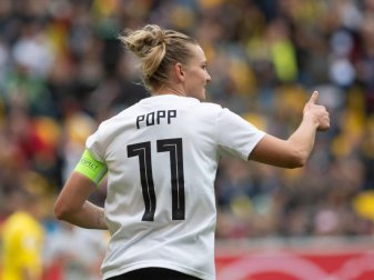 Alexandra Popp trifft mit der Frauen-Nationalmanschaft zum Auftakt des Algarve-Cups auf Schweden. Foto: Bernd Thissen/dpa Alexandra Popp trifft mit der Frauen-Nationalmanschaft zum Auftakt des Algarve-Cups auf Schweden. Foto: Bernd Thissen/dpa