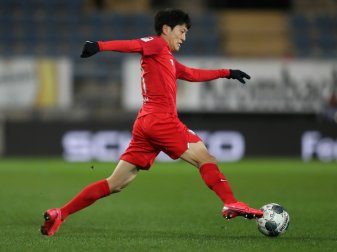 Chung-Yong Lee bricht seine Zelt in Bochum ab Chung-Yong Lee bricht seine Zelt in Bochum ab