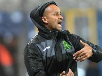 Sporting Lissabons Trainer Jorge Silas trat zurück Sporting Lissabons Trainer Jorge Silas trat zurück