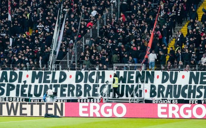 DFBPokal EintrachtFans protestieren gegen DFB und DFL Fussballdaten