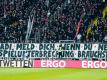 Banner mit der Aufschrift «Adi, meld dich wenn du ne Spielunterbrechung brauchst» sind vor dem Spiel im Stadion zu sehen. Foto: Uwe Anspach/dpa