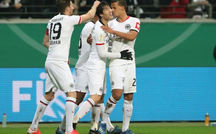 Eintracht Frankfurt steht im Halbfinale