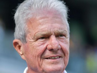 Hoffenheims Mäzen Dietmar Hopp wird nicht auf Schalke zu Gast sein. Foto: Uwe Anspach/dpa Hoffenheims Mäzen Dietmar Hopp wird nicht auf Schalke zu Gast sein. Foto: Uwe Anspach/dpa