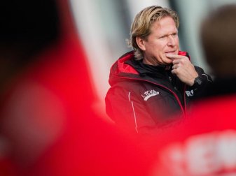 Dem Team von Kölns Trainer Markus Gisdol wurden 22 Fahrräder gestohlen. Foto: Rolf Vennenbernd/dpa