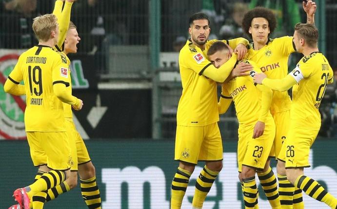 BVB gewinnt Verfolgerduell in Mönchengladbach mit 2:1
