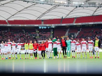 Das Spiel des VfB Stuttgart gegen Arminia Bielefeld soll vor Zuschauern ausgetragen werden. Foto: Tom Weller/dpa Das Spiel des VfB Stuttgart gegen Arminia Bielefeld soll vor Zuschauern ausgetragen werden. Foto: Tom Weller/dpa