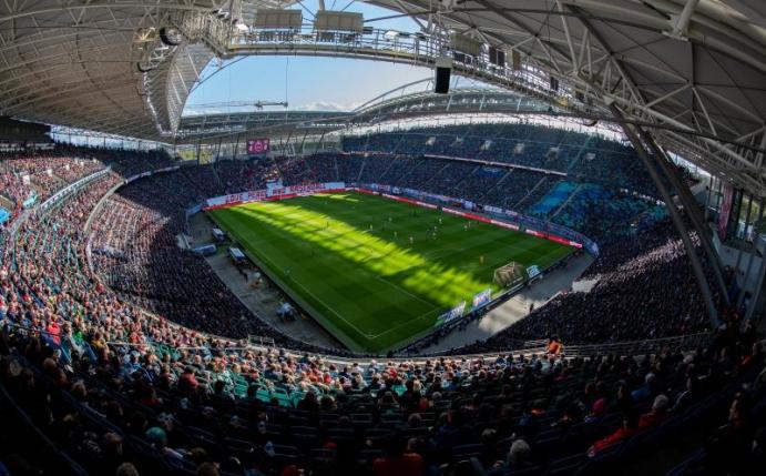 Ob das Champions-League-Spiel von RB Leipzig gegen Tottenham Hotspur wie geplant stattfindet, soll am Nachmittag entschieden werden. Foto: Robert Michael/dpa-Zentralbild/dpa