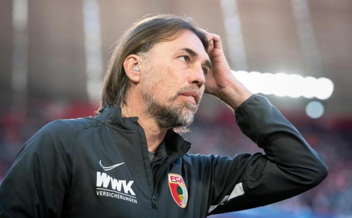 Der FC Augsburg stellte Trainer Martin Schmidt frei. Foto: Matthias Balk/dpa