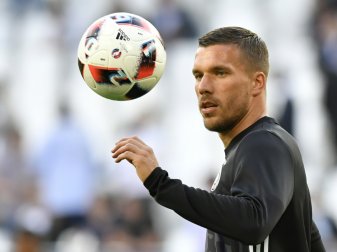 Lukas Podolski rettet Antalyaspor einen Punkt Lukas Podolski rettet Antalyaspor einen Punkt