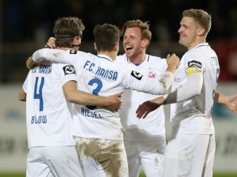 Rostock feiert Sieg gegen Braunschweig Rostock feiert Sieg gegen Braunschweig
