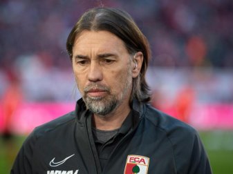 Der FC Augsburg sucht nach dem Aus von Martin Schmidt einen neuen Coach. Foto: Sven Hoppe/dpa