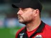 Paderborns Trainer Steffen Baumgart steht vor einem Spiel an der Seitenlinie. Foto: Friso Gentsch/dpa