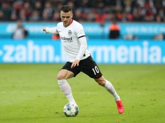Kostic sah im Spiel gegen Bremen die Rote Karte Kostic sah im Spiel gegen Bremen die Rote Karte