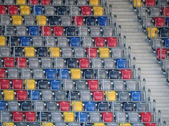 Eine leere Zuschauertribüne im Düsseldorfer Stadion. Foto: picture alliance / dpa Eine leere Zuschauertribüne im Düsseldorfer Stadion. Foto: picture alliance / dpa