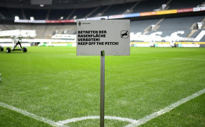 Die DFL diskutiert über eine Bundesliga-Unterbrechung