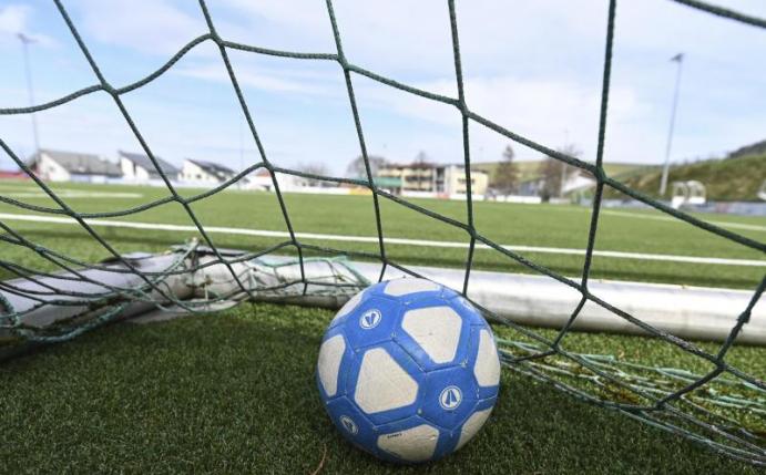 Der Coronavirus hat den Spielbetrieb im Fußball zum Erliegen gebracht. Foto: Patrick Seeger/dpa