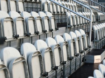 Bis auf weiteres bleiben die Ränge der 3. Liga leer Bis auf weiteres bleiben die Ränge der 3. Liga leer