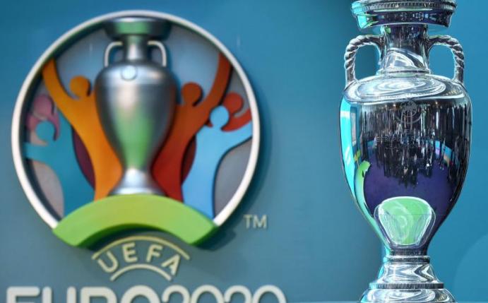 Am 17. März entscheidet die Europäische Fußball-Union über eine Verlegung der Fußball-Europameisterschaft 2020. Foto: Facundo Arrizabalaga/EPA/dpa