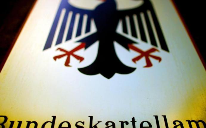 Das Schild des Bundeskartellamtes. Foto: Oliver Berg/dpa