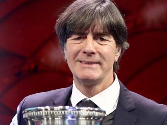 Joachim Löw findet die Verlegung der EM «völlig richtig und alternativlos». Foto: Christian Charisius/dpa