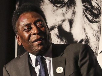 Hat Berichte zurückgewiesen, wonach er wegen gesundheitlicher Probleme unter Depression leide: Fußball-Legende Pelé. Foto: Antonio Lacerda/EFE/dpa