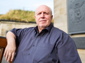 Reiner Calmund hält nichts von Hamsterkäufen. Foto: Oliver Dietze/dpa