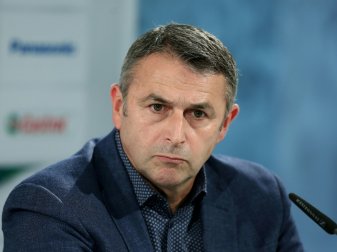 Coronakrise: Klaus Allofs erwartet Reaktion der Spieler Coronakrise: Klaus Allofs erwartet Reaktion der Spieler