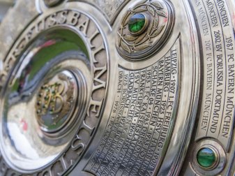 Über 60 Prozent für Abbruch der Bundesliga-Saison Über 60 Prozent für Abbruch der Bundesliga-Saison