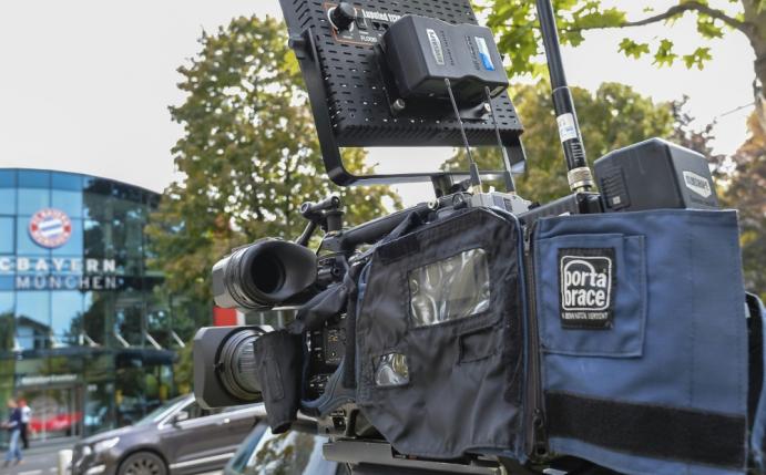 Ohne TV-Erlöse drohen Fußballklubs große Probleme