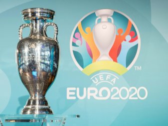 Die EM 2021 soll unter dem Namen "EURO 2020" firmieren Die EM 2021 soll unter dem Namen "EURO 2020" firmieren