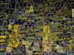 Die BVB-Fans singen um 19.09 Uhr