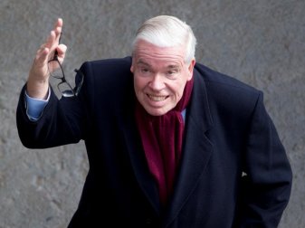 Unternehmer Klaus-Michael Kühne ist der Mäzen des Hamburger SV. Foto: Axel Heimken/dpa Unternehmer Klaus-Michael Kühne ist der Mäzen des Hamburger SV. Foto: Axel Heimken/dpa