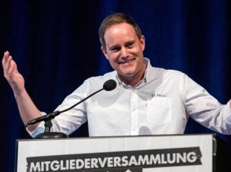 Oke Göttlich ist der Präsident des FC St. Pauli. Foto: Daniel Bockwoldt/dpa Oke Göttlich ist der Präsident des FC St. Pauli. Foto: Daniel Bockwoldt/dpa