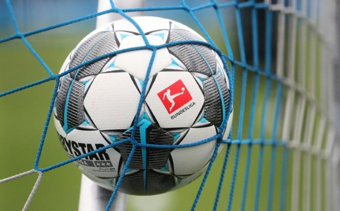 Stefan Backs erwartet Reduzierung auf Transfermarkt
