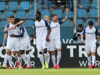 Auch die VfL-Spieler verzichten auf Teile ihres Gehalts Auch die VfL-Spieler verzichten auf Teile ihres Gehalts
