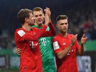Die Spieler des FC Bayern München verzichten auf 20 Prozent ihrer Gehälter. Foto: Bernd Thissen/dpa Die Spieler des FC Bayern München verzichten auf 20 Prozent ihrer Gehälter. Foto: Bernd Thissen/dpa