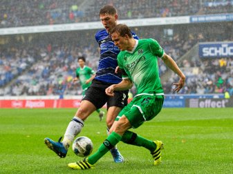 Nach Corona-Erkrankung wieder genesen: Timo Hübers (r.) Nach Corona-Erkrankung wieder genesen: Timo Hübers (r.)
