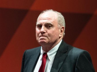 Geht von einer veränderten Fußball-Welt nach der Coronavirus-Pandemie aus: Uli Hoeneß. Foto: Sven Hoppe/dpa Geht von einer veränderten Fußball-Welt nach der Coronavirus-Pandemie aus: Uli Hoeneß. Foto: Sven Hoppe/dpa