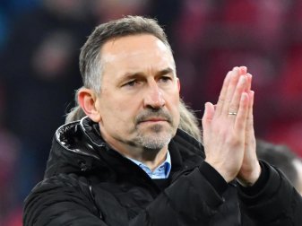 Mainz-Trainer Achim Beierlorzer: «Die Situation ist befremdlich.». Foto: Torsten Silz/dpa