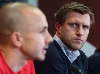 Markus Krösche (r) ist der Sportdirektor von RB Leipzig. Foto: Hendrik Schmidt/zb/dpa Markus Krösche (r) ist der Sportdirektor von RB Leipzig. Foto: Hendrik Schmidt/zb/dpa