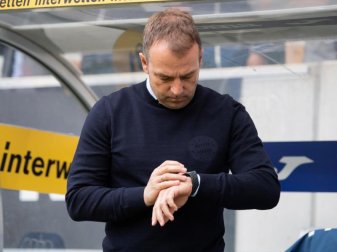 Hat momentan keine Eile in Sachen Vertragsverlängerung beim FC Bayern: Coach Hansi Flick. Foto: Tom Weller/dpa Hat momentan keine Eile in Sachen Vertragsverlängerung beim FC Bayern: Coach Hansi Flick. Foto: Tom Weller/dpa