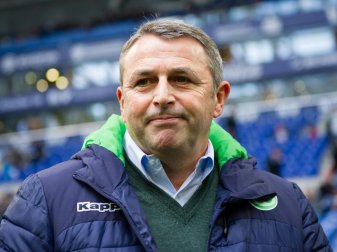 Schlägt einen Krisen-Fonds aus Fernsehgeldern vor: Ex-Bundesliga-Manager Allofs. Foto: Guido Kirchner/dpa Schlägt einen Krisen-Fonds aus Fernsehgeldern vor: Ex-Bundesliga-Manager Allofs. Foto: Guido Kirchner/dpa